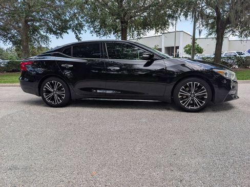 Used 2017 Nissan Maxima 3.5 SV w/ Dynamic Package FWD image 10