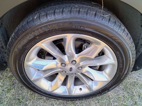 Used 2015 Ford Explorer XLT w/ Equipment Group 202A image 29