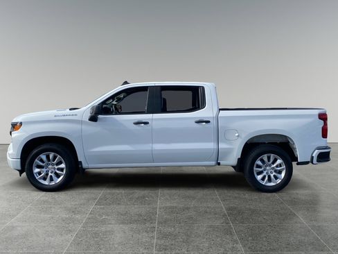 Used 2026 Chevrolet Silverado 1500 Custom RWD image 2