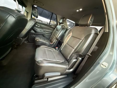 Used 2018 Chevrolet Traverse LT FWD image 27