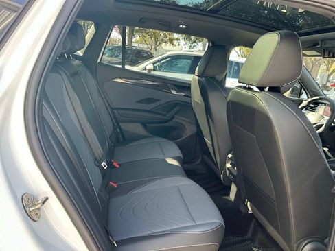 New 2026 Volkswagen Tiguan SE R-Line AWD/4WD image 41