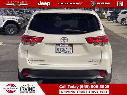 Used 2019 Toyota Highlander XLE image 5