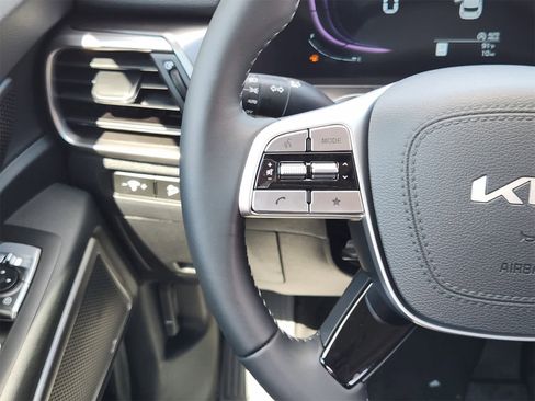 New 2025 Kia Telluride S image 25