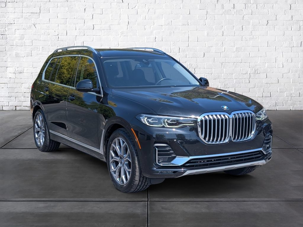 Used 2022 BMW X7 xDrive40i w/ Cold Weather Package AWD/4WD image 1