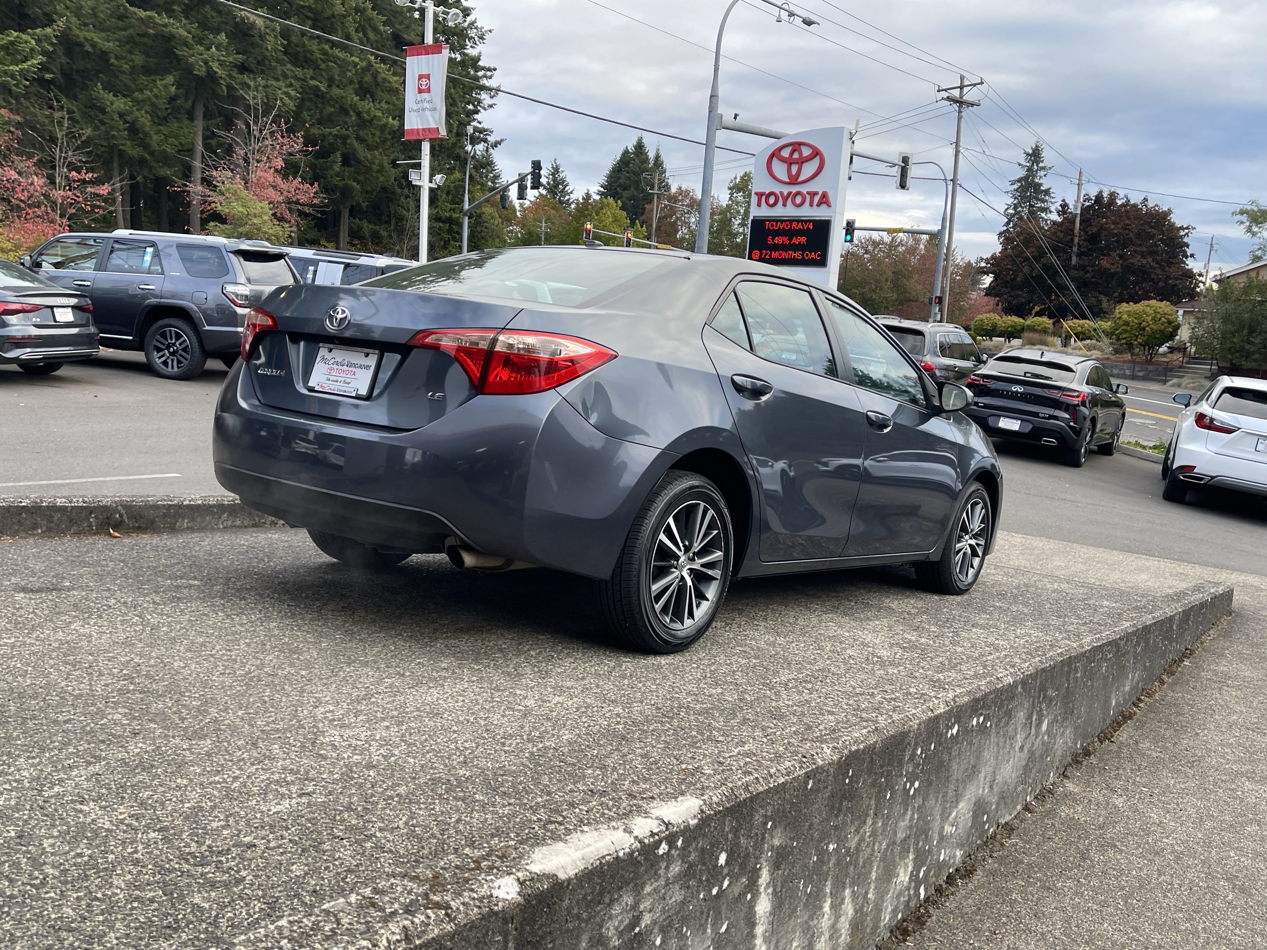 Certified 2017 Toyota Corolla LE w/ LE Premium Package FWD image 8