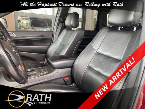 Used 2022 Jeep Grand Cherokee Limited image 11