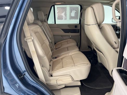 Used 2019 Lincoln Navigator Select w/ Technology Package image 25