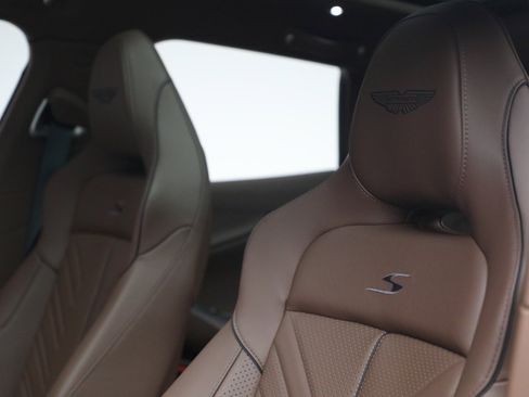 New 2026 Aston Martin DBX S image 20