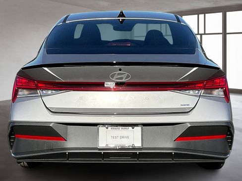 New 2025 Hyundai Elantra SEL image 4