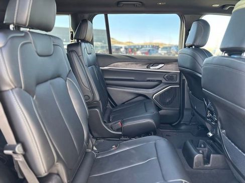 New 2026 Jeep Grand Cherokee L Limited w/ Limited Altitude Package image 24