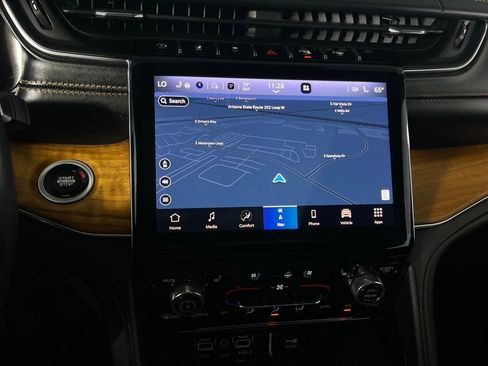 Used 2021 Jeep Grand Cherokee L Summit image 19