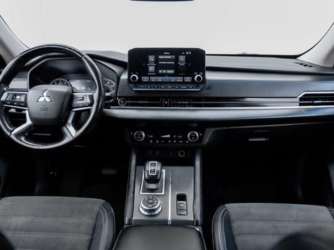 Used 2022 Mitsubishi Outlander SE AWD/4WD image 19