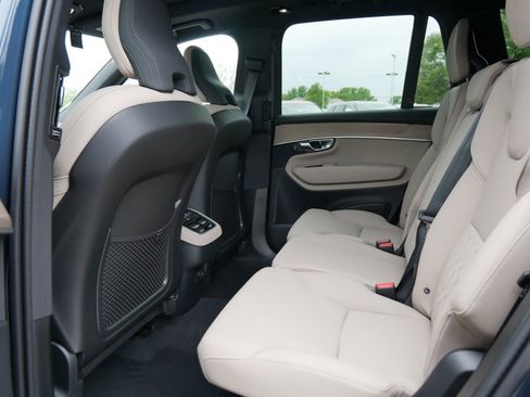 New 2025 Volvo XC90 B6 Core w/ Protection Package Premier image 6