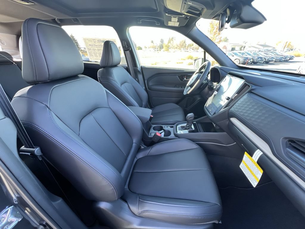 Used 2025 Subaru Forester Limited AWD/4WD image 29