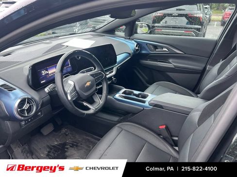 Used 2024 Chevrolet Equinox EV LT w/ Active Safety Package 3 FWD image 9
