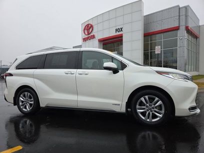 Used 2021 Toyota Sienna Limited