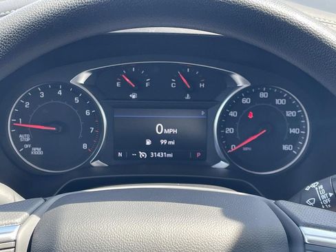 Used 2025 Chevrolet Blazer LT w/ Convenience Package FWD image 30