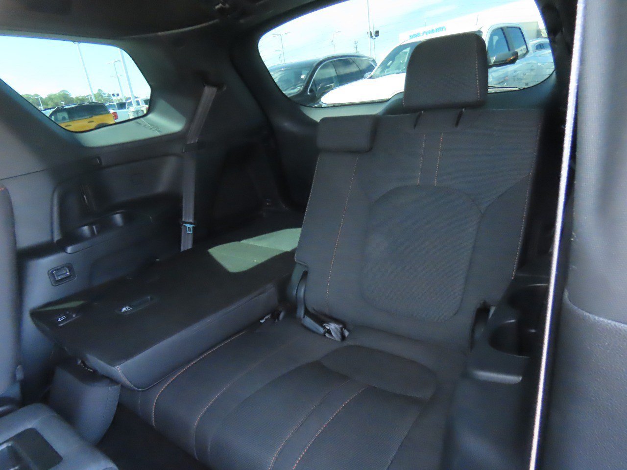 Used 2023 Honda Pilot Sport image 21