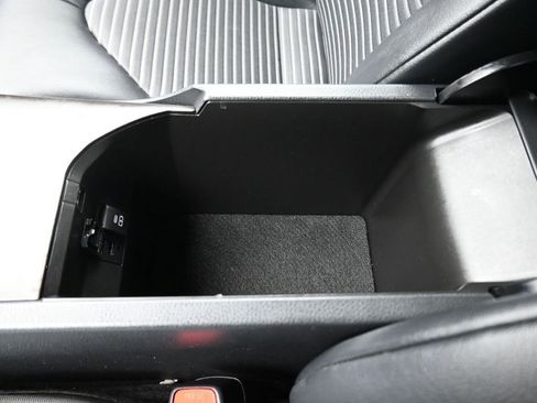 Used 2023 Toyota Camry SE image 21