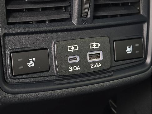 Certified 2026 Subaru Outback Limited XT AWD/4WD image 11