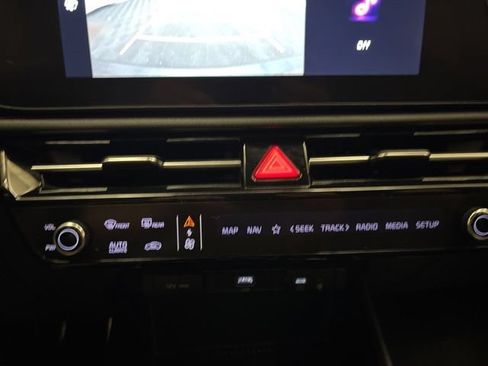 Certified 2023 Kia Niro EX Touring FWD image 18