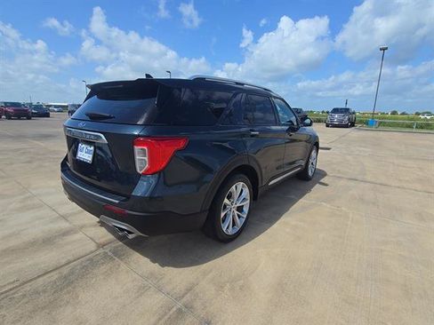 Used 2022 Ford Explorer Platinum w/ Equipment Group 601A RWD image 5