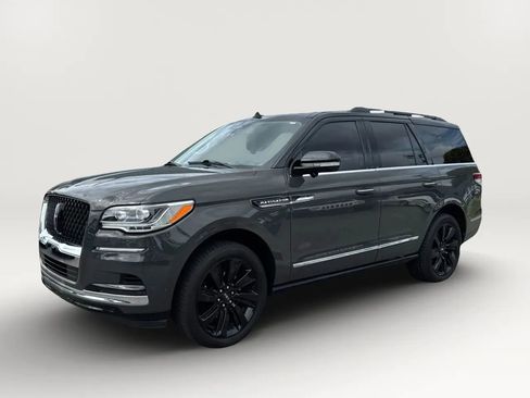 Used 2022 Lincoln Navigator Black Label image 7