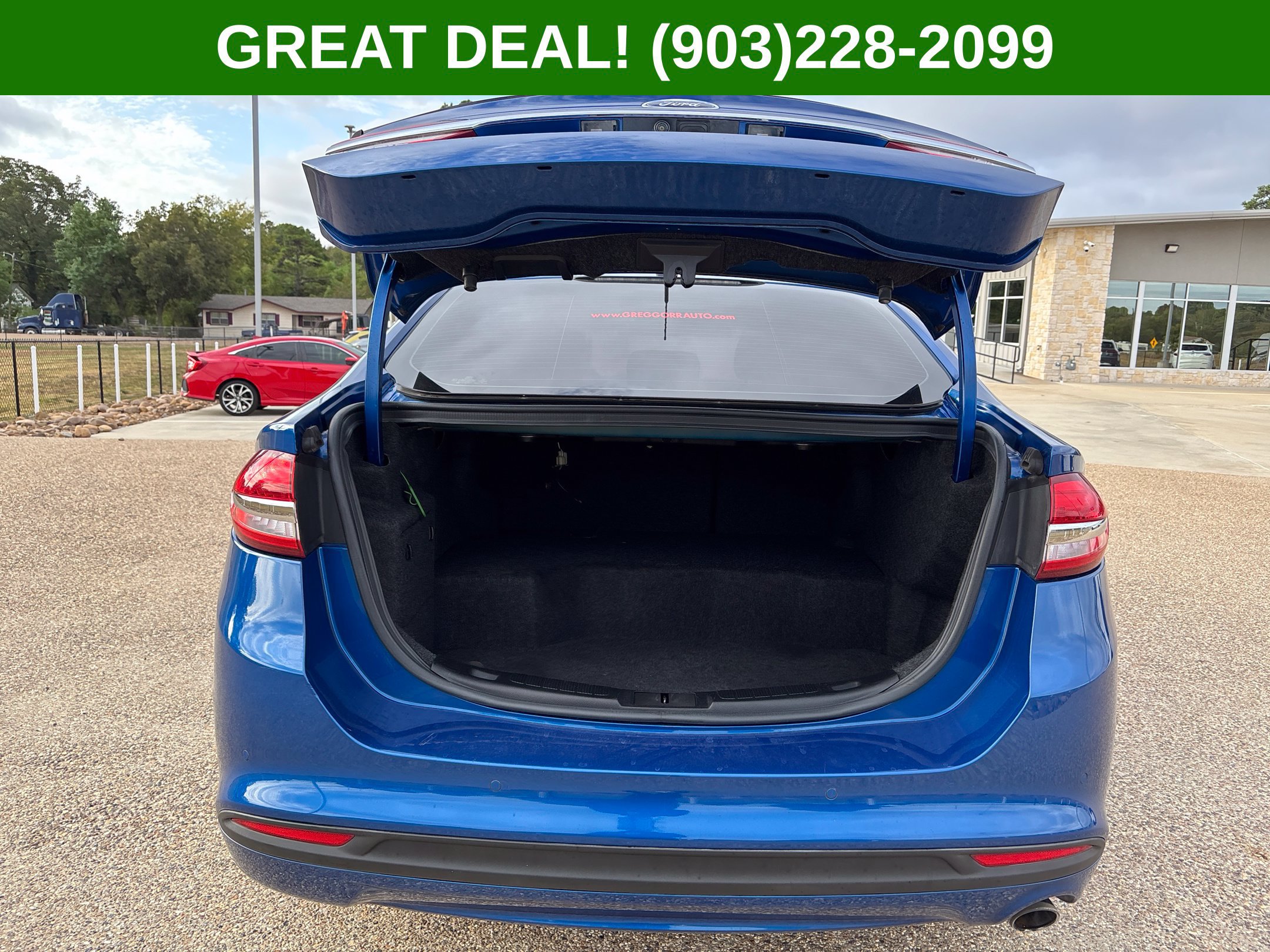 Used 2017 Ford Fusion SE w/ Equipment Group 602A FWD image 11