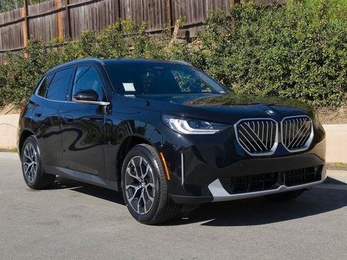 New 2026 BMW X3 xDrive30 w/ Convenience Package image 2