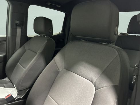 Used 2023 Chevrolet Colorado W/T image 12