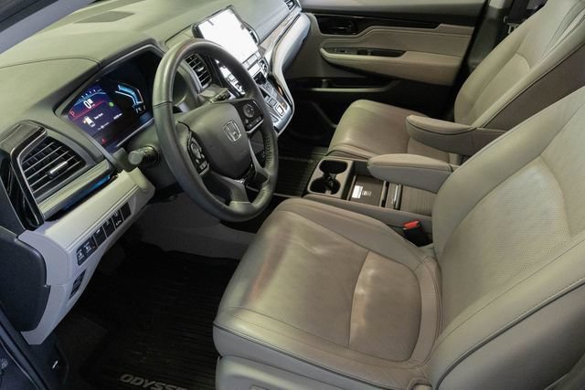 Used 2024 Honda Odyssey Elite image 2