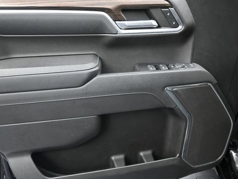 Used 2023 Chevrolet Silverado 1500 LT RWD image 11