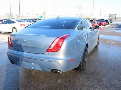 Used 2013 Jaguar XJ AWD image 40