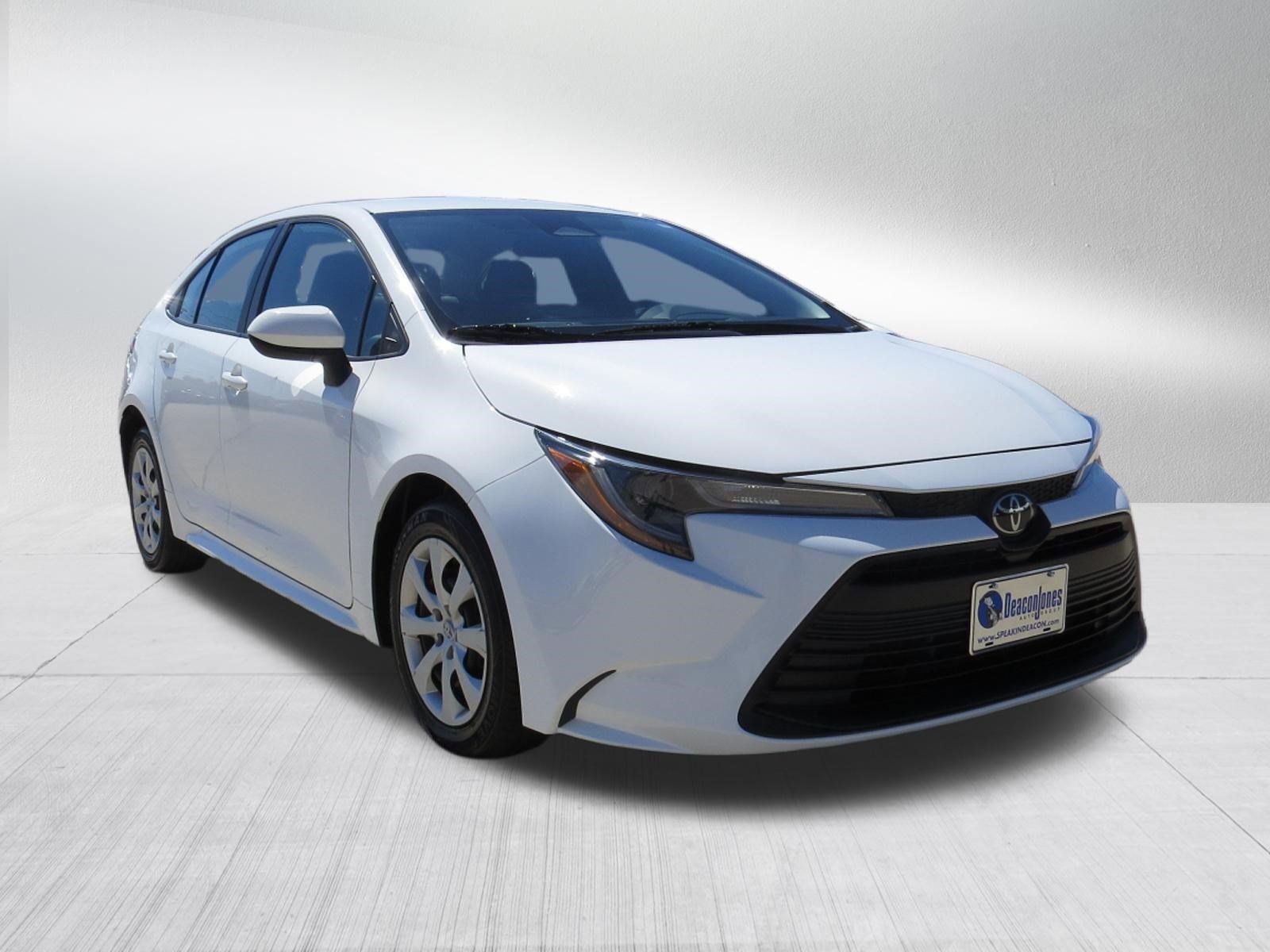 Used 2024 Toyota Corolla LE FWD image 9
