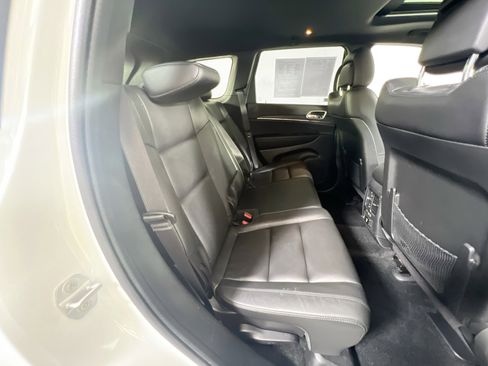 Used 2022 Jeep Grand Cherokee Limited image 26