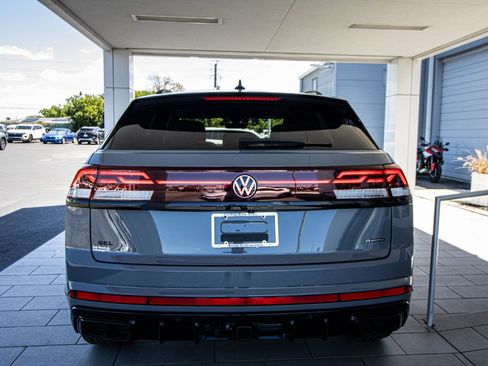 New 2026 Volkswagen Atlas Cross Sport SEL R-Line AWD/4WD image 19