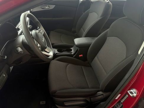 Used 2024 Kia Forte LXS FWD image 19