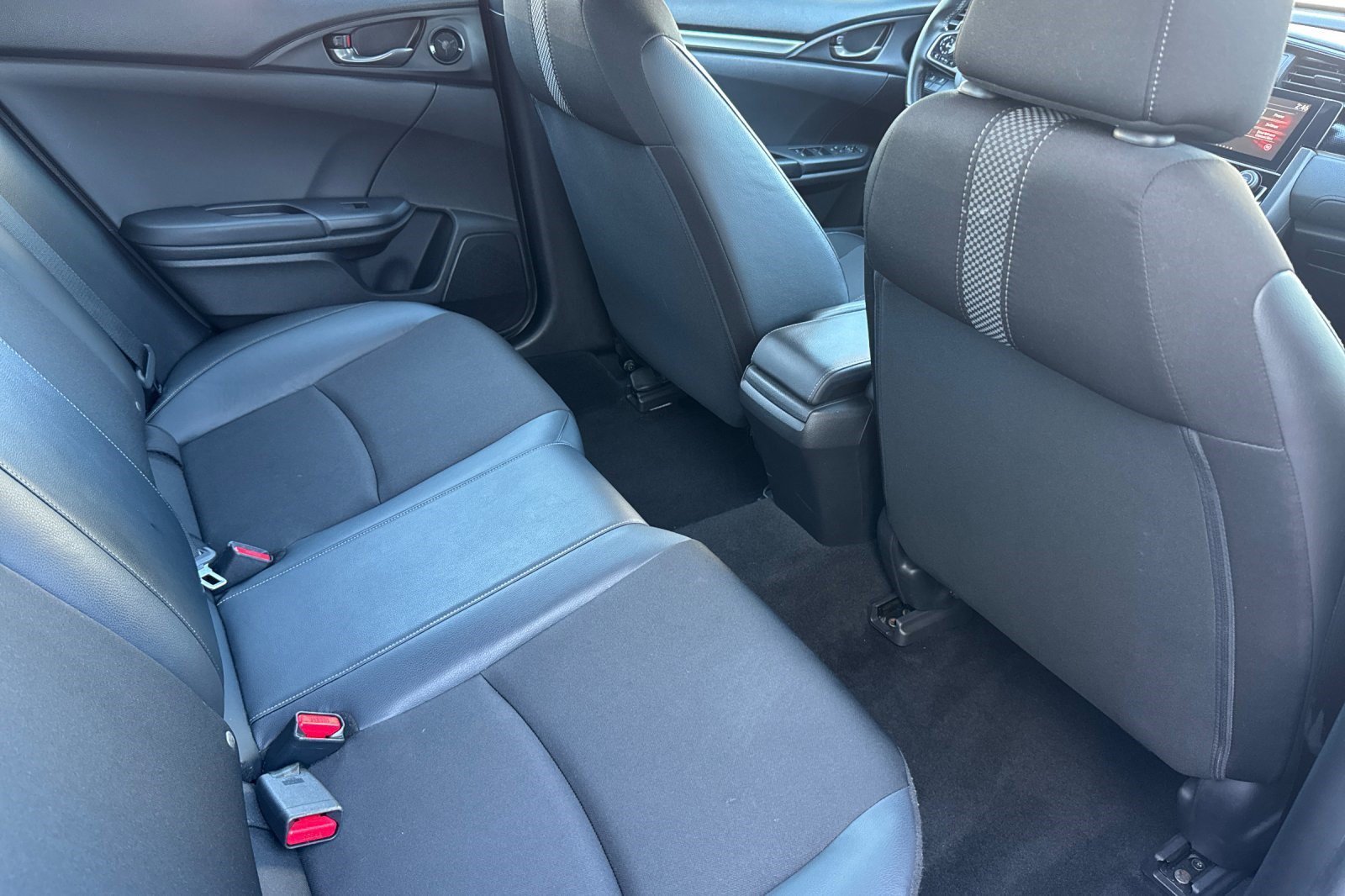 Used 2021 Honda Civic Sport image 31