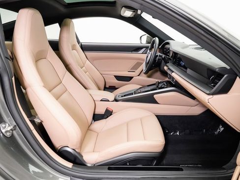 Used 2023 Porsche 911 Carrera image 27
