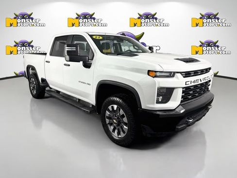 Used 2022 Chevrolet Silverado 2500 Custom w/ Custom Value Package AWD/4WD image 3