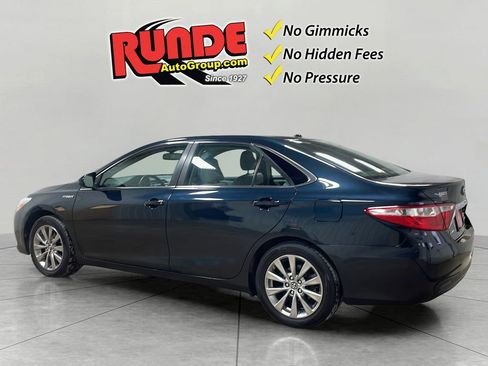 Used 2016 Toyota Camry XLE image 3