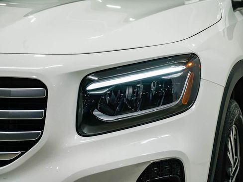 Used 2026 Mercedes-Benz GLB 250 image 7