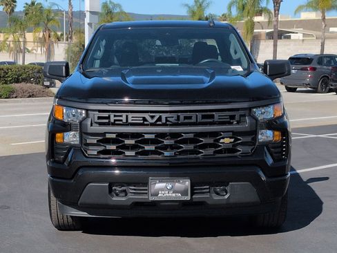 Used 2024 Chevrolet Silverado 1500 Custom image 3