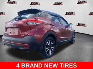 Used 2019 Nissan Kicks SR w/ SR Premium Package FWD video 3