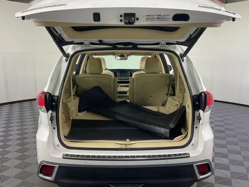 Used 2017 Toyota Highlander Limited Platinum w/ Carpet Mat Package AWD/4WD image 44