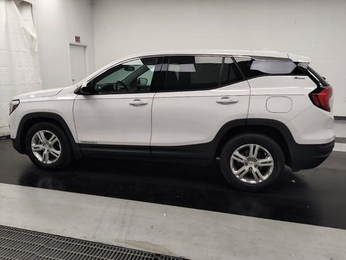 Used 2018 GMC Terrain SLE FWD image 3