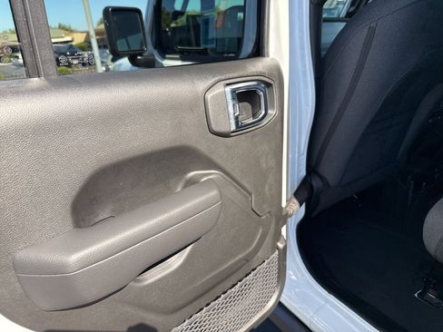 New 2025 Jeep Wrangler Unlimited Sport image 10