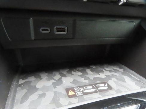 Used 2024 Chevrolet Colorado ZR2 w/ ZR2 Bison Edition image 8