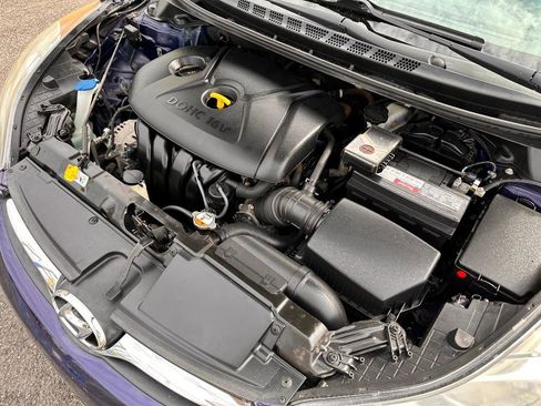 Used 2013 Hyundai Elantra GLS w/ Preferred Pkg image 20