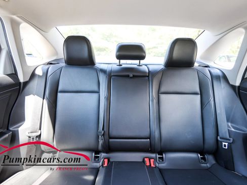 Used 2019 Volkswagen Jetta SE FWD image 28